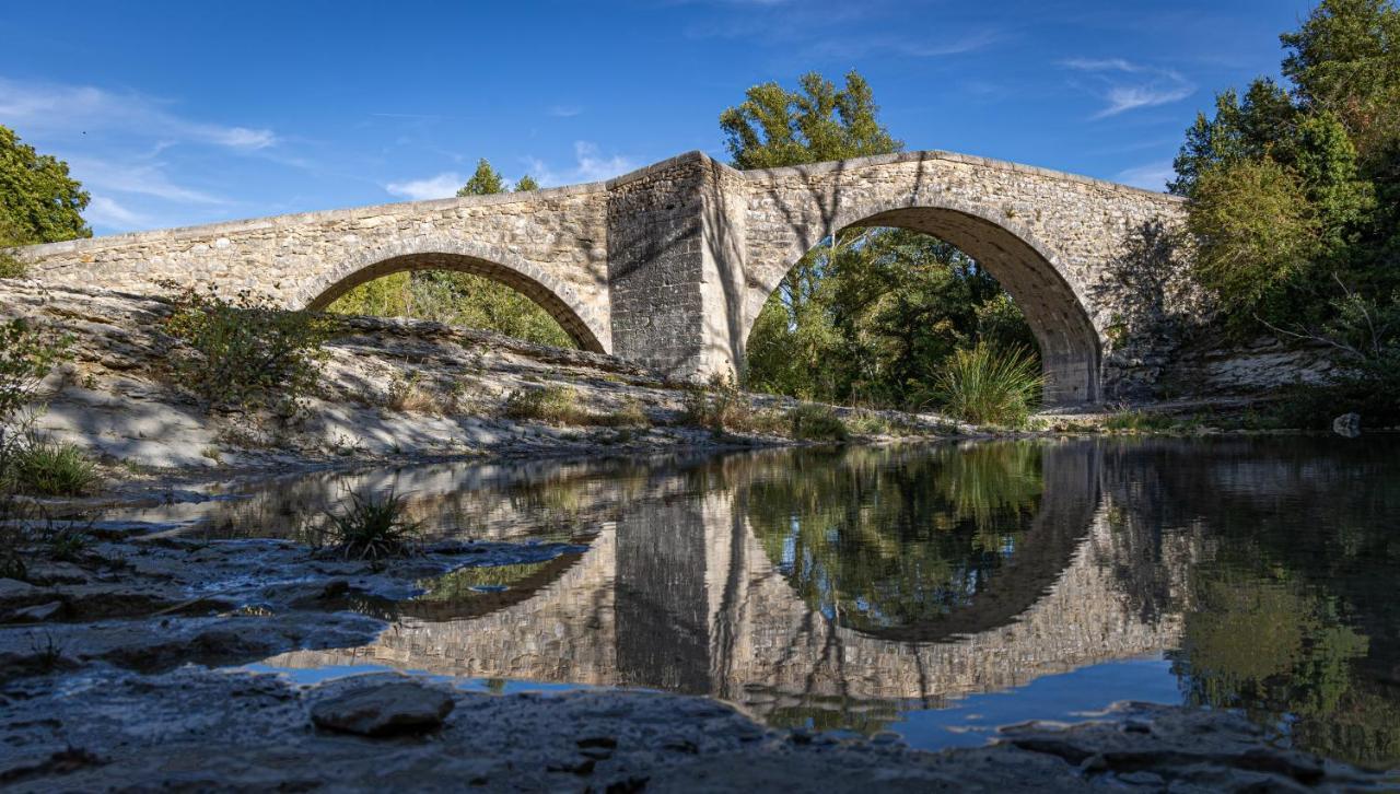 Gite La Mosaique Dauphin Екстериор снимка